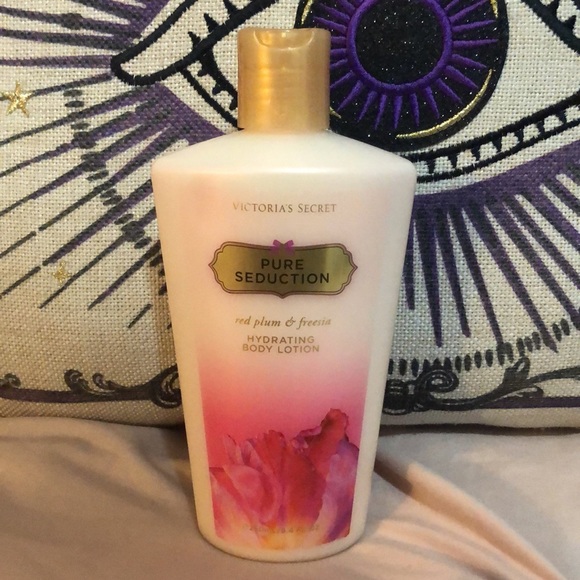 Victoria’s Secret pure seduction - Picture 2 of 5